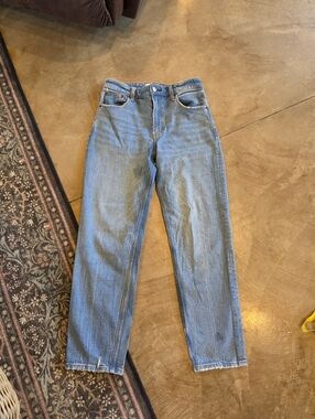 Abercrombie & Fitch The Mom High Rise Curve Love Denim Distressed Jeans Sz 26